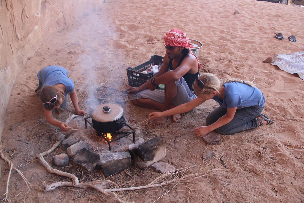 Wadi Rum Sleep Under The Stars Exterior photo