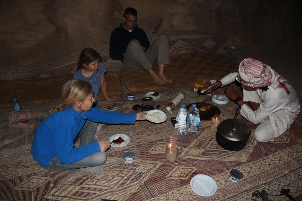 Wadi Rum Sleep Under The Stars Exterior photo